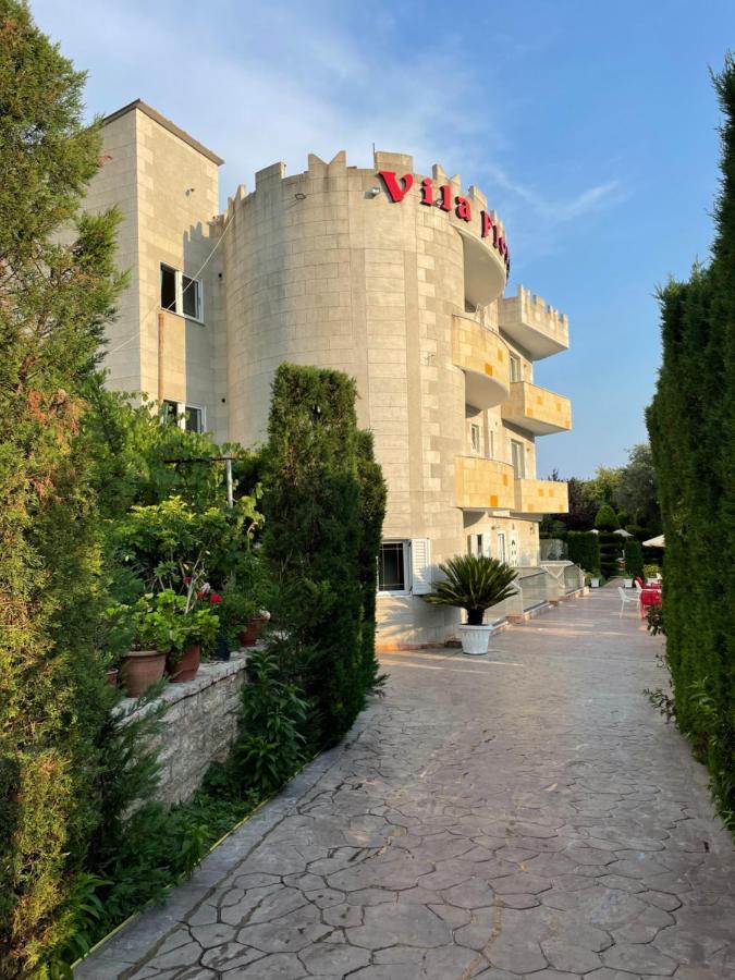 Vila Florika Hotel Borsh Exteriör bild