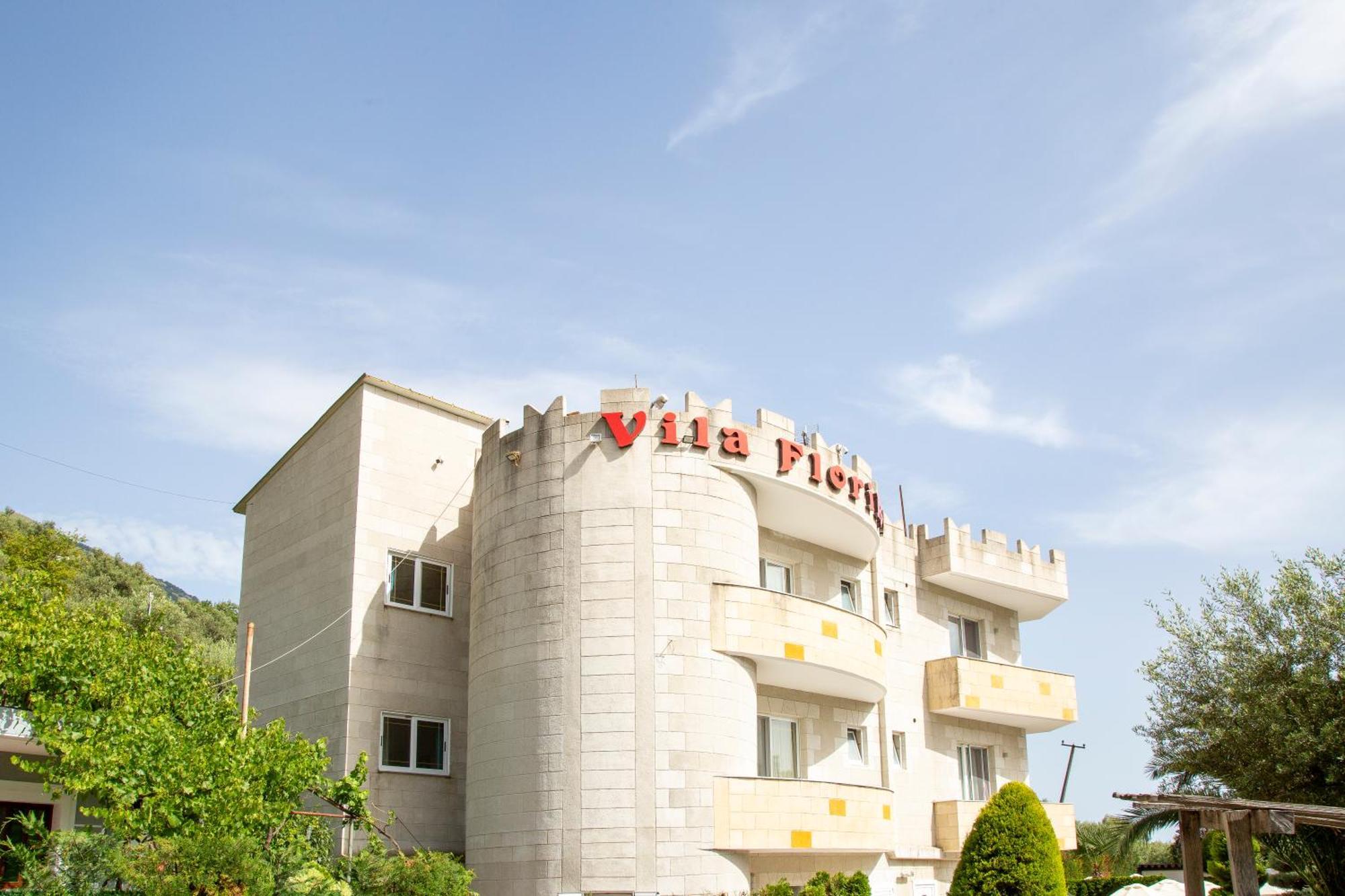 Vila Florika Hotel Borsh Exteriör bild